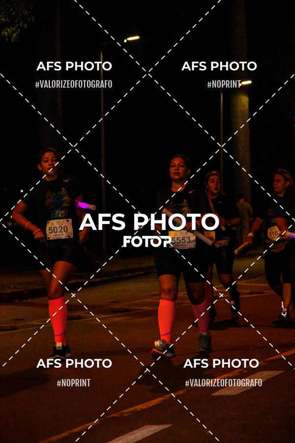 Buy your photos of the eventNeon Night Run 2019 - Belo Horizonte on Fotop