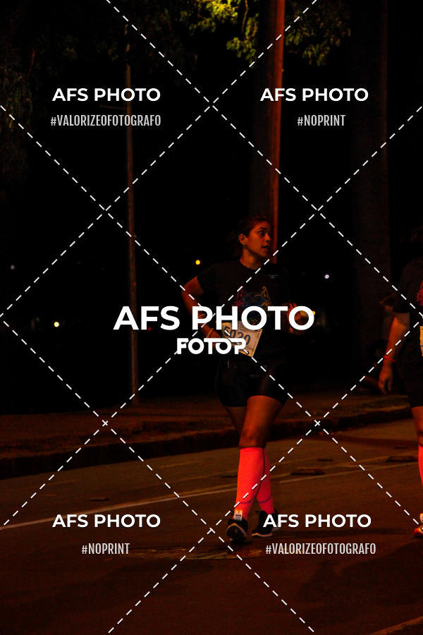 Buy your photos of the eventNeon Night Run 2019 - Belo Horizonte on Fotop