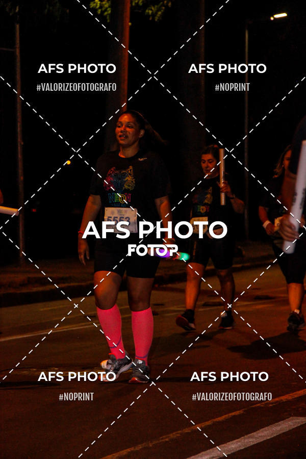 Buy your photos of the eventNeon Night Run 2019 - Belo Horizonte on Fotop