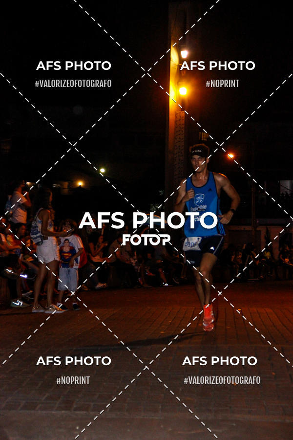 Achetez vos photos de l'vnementNeon Night Run 2019 - Belo Horizonte sur Fotop