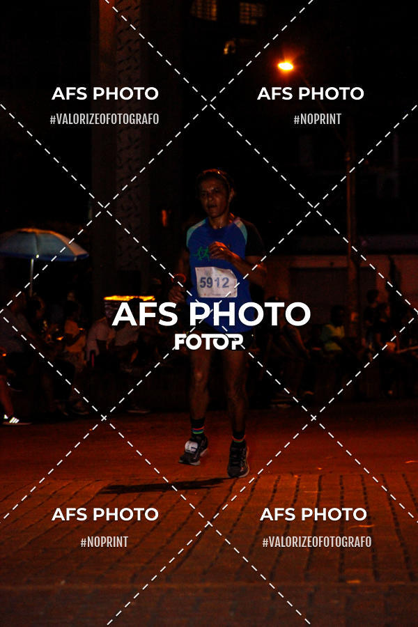 Achetez vos photos de l'vnementNeon Night Run 2019 - Belo Horizonte sur Fotop