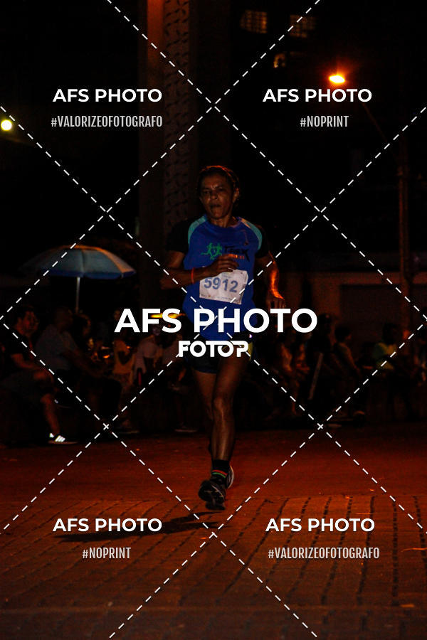 Achetez vos photos de l'vnementNeon Night Run 2019 - Belo Horizonte sur Fotop