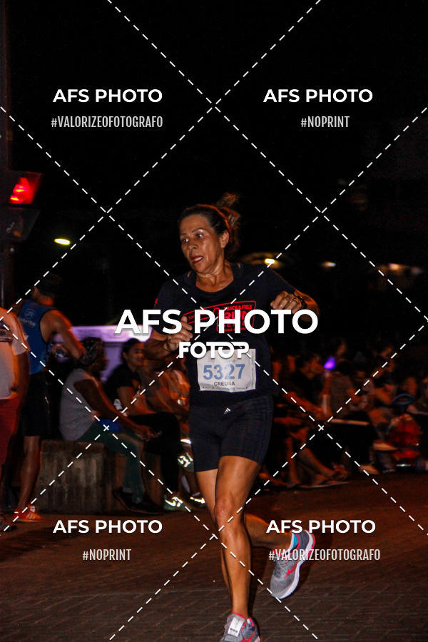 Achetez vos photos de l'vnementNeon Night Run 2019 - Belo Horizonte sur Fotop
