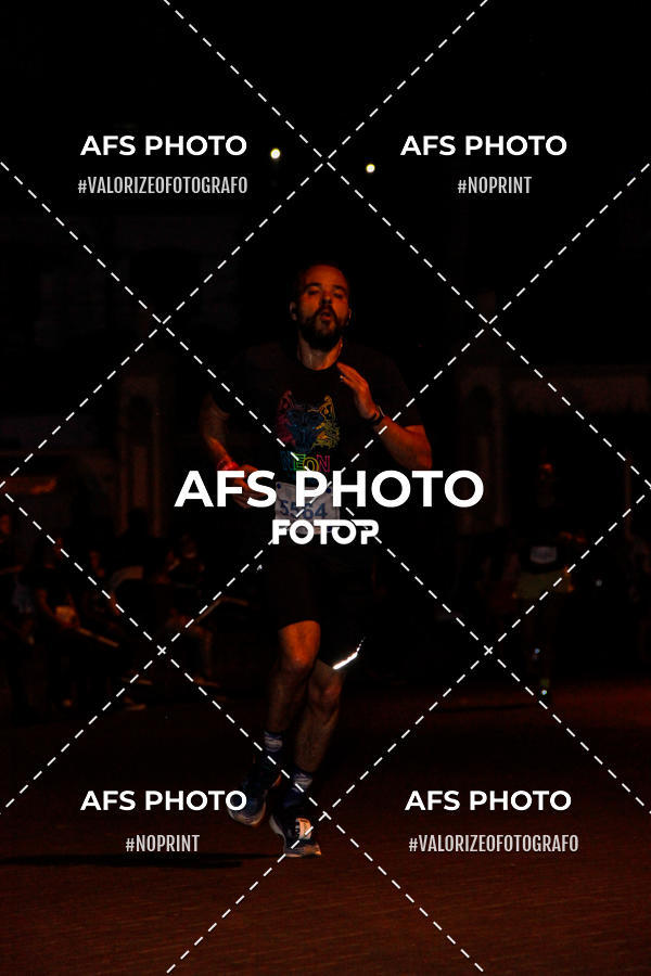 Achetez vos photos de l'vnementNeon Night Run 2019 - Belo Horizonte sur Fotop