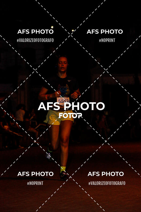 Achetez vos photos de l'vnementNeon Night Run 2019 - Belo Horizonte sur Fotop