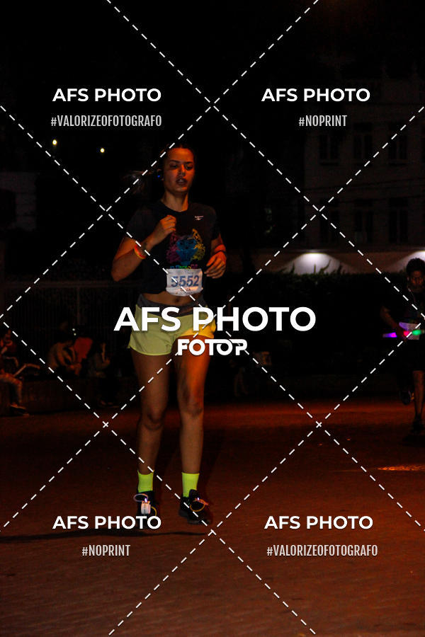 Achetez vos photos de l'vnementNeon Night Run 2019 - Belo Horizonte sur Fotop