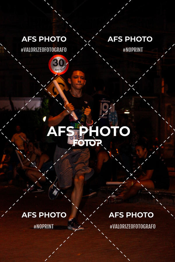 Achetez vos photos de l'vnementNeon Night Run 2019 - Belo Horizonte sur Fotop