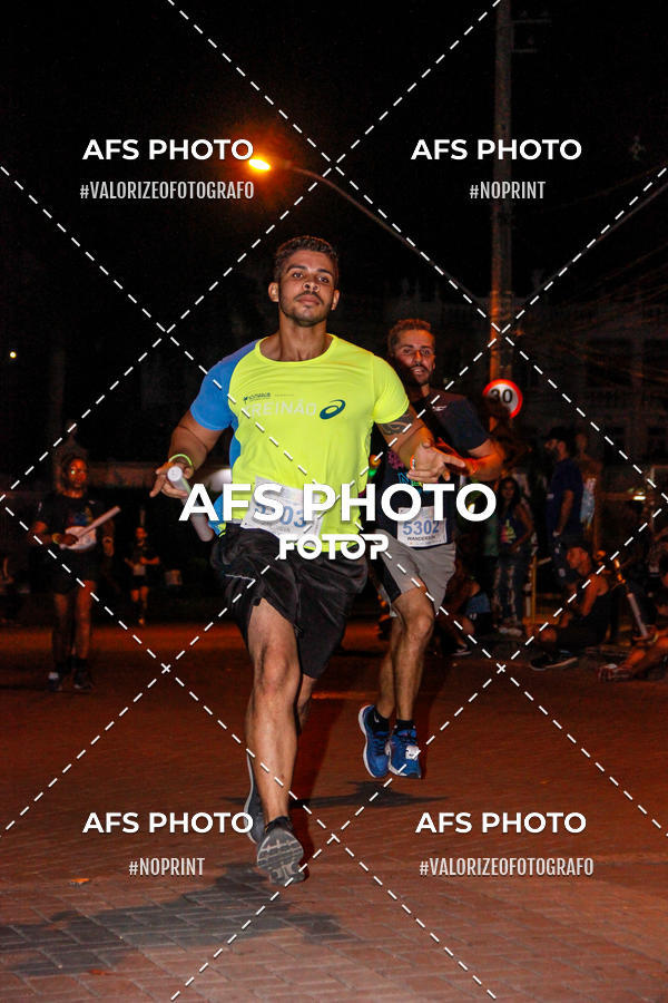 Achetez vos photos de l'vnementNeon Night Run 2019 - Belo Horizonte sur Fotop