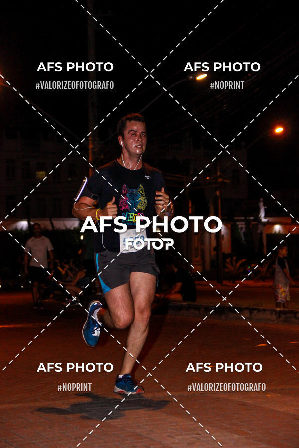 Achetez vos photos de l'vnementNeon Night Run 2019 - Belo Horizonte sur Fotop