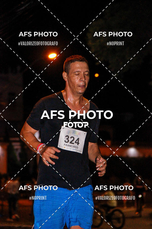 Achetez vos photos de l'vnementNeon Night Run 2019 - Belo Horizonte sur Fotop