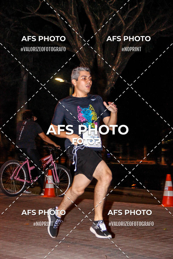 Compre as suas fotos do eventoNeon Night Run 2019 - Belo Horizonte no Fotop