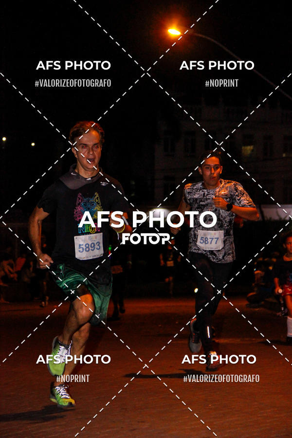 Compre as suas fotos do eventoNeon Night Run 2019 - Belo Horizonte no Fotop