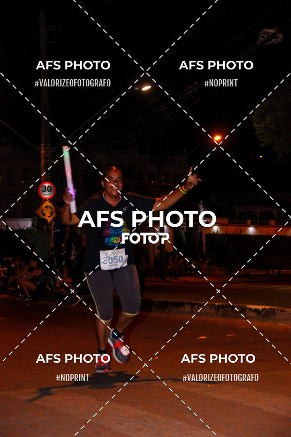 Compre as suas fotos do eventoNeon Night Run 2019 - Belo Horizonte no Fotop
