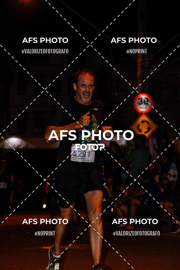 Compre as suas fotos do eventoNeon Night Run 2019 - Belo Horizonte no Fotop