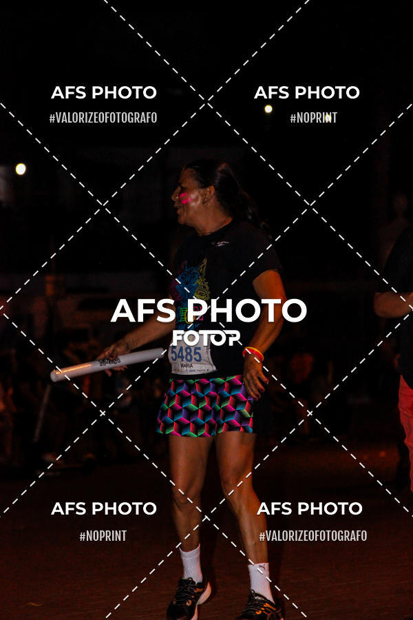 Buy your photos of the eventNeon Night Run 2019 - Belo Horizonte on Fotop