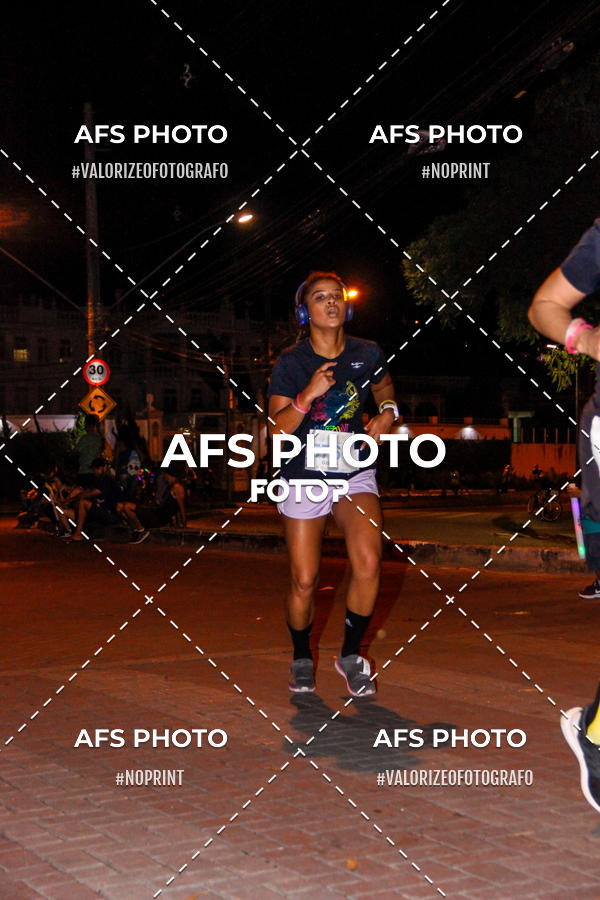 Buy your photos of the eventNeon Night Run 2019 - Belo Horizonte on Fotop