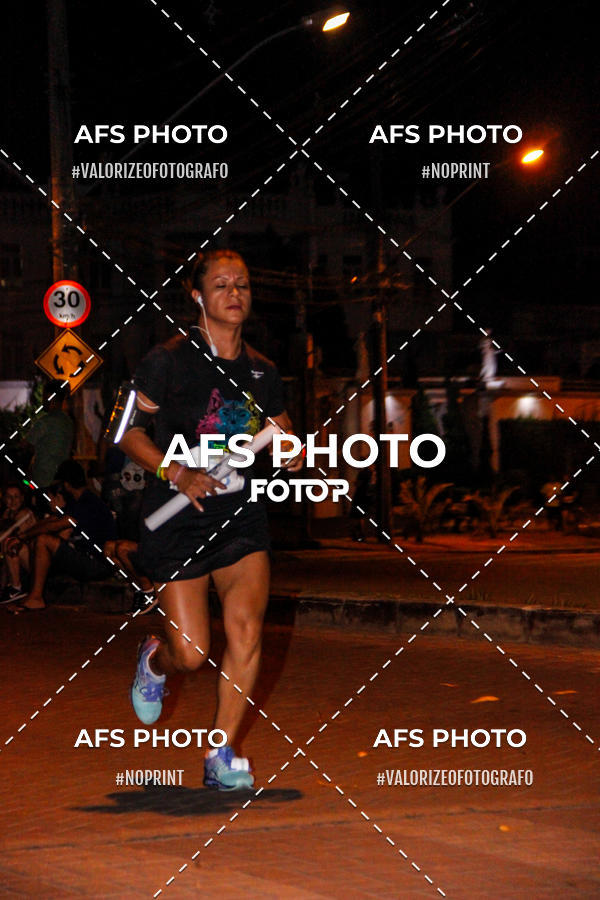 Buy your photos of the eventNeon Night Run 2019 - Belo Horizonte on Fotop