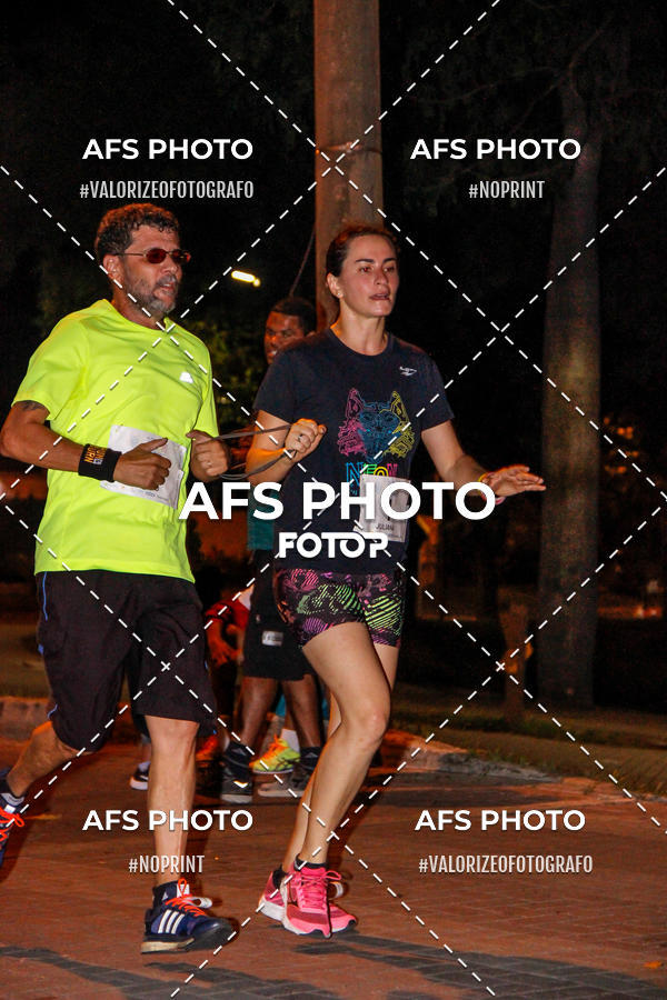 Buy your photos of the eventNeon Night Run 2019 - Belo Horizonte on Fotop