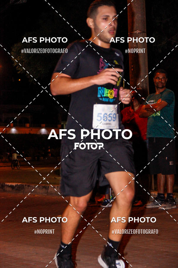 Buy your photos of the eventNeon Night Run 2019 - Belo Horizonte on Fotop