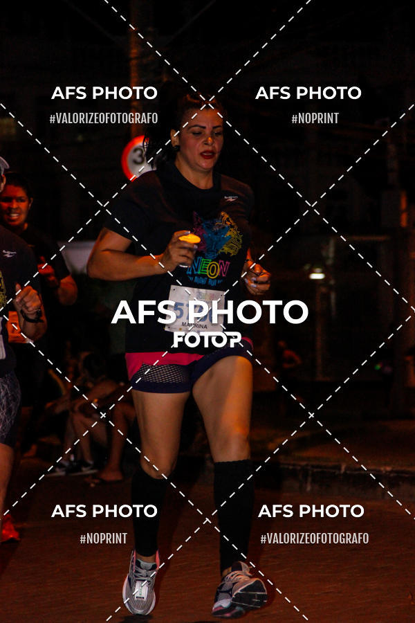 Buy your photos of the eventNeon Night Run 2019 - Belo Horizonte on Fotop