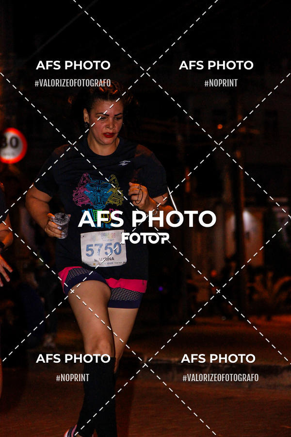 Buy your photos of the eventNeon Night Run 2019 - Belo Horizonte on Fotop