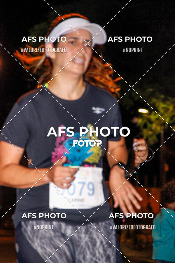 Buy your photos of the eventNeon Night Run 2019 - Belo Horizonte on Fotop