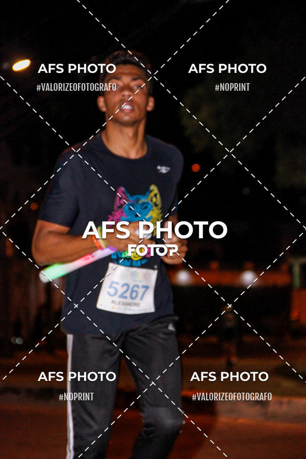 Acquista le foto dell'eventoNeon Night Run 2019 - Belo Horizonte in Fotop