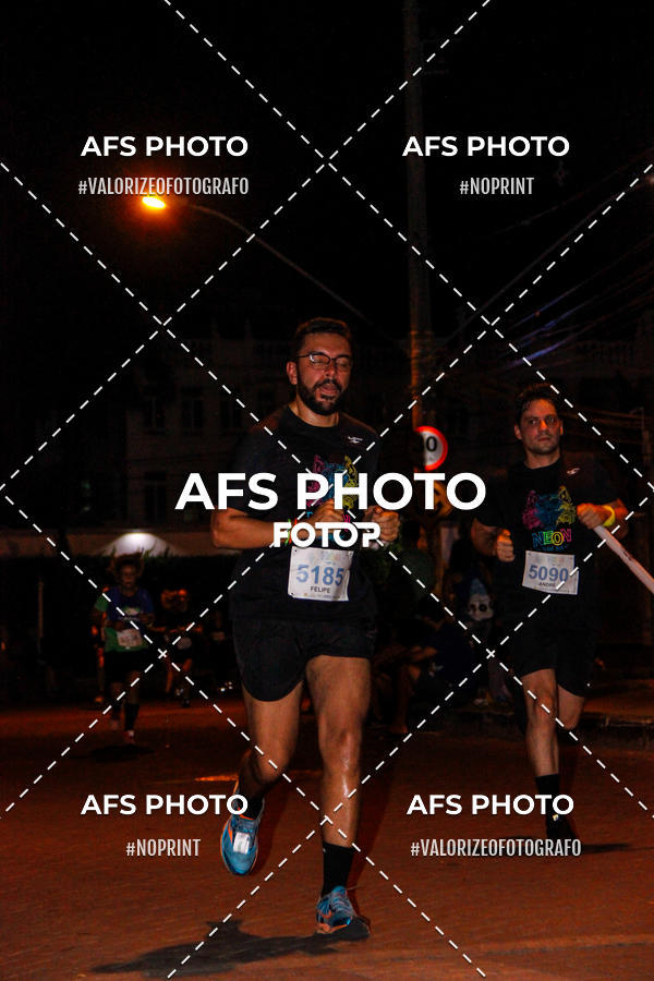 Acquista le foto dell'eventoNeon Night Run 2019 - Belo Horizonte in Fotop