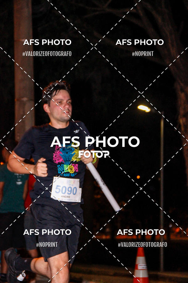 Acquista le foto dell'eventoNeon Night Run 2019 - Belo Horizonte in Fotop
