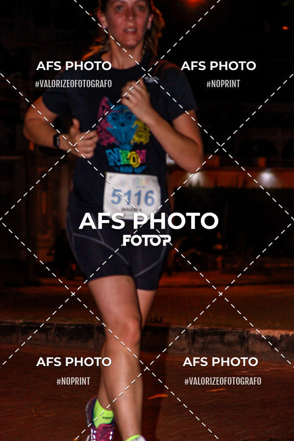 Acquista le foto dell'eventoNeon Night Run 2019 - Belo Horizonte in Fotop