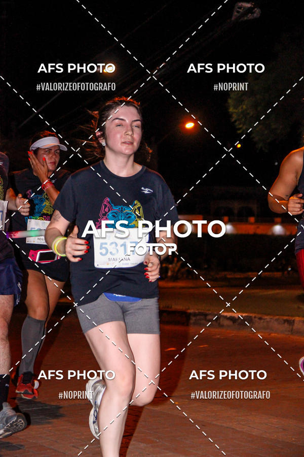 Acquista le foto dell'eventoNeon Night Run 2019 - Belo Horizonte in Fotop