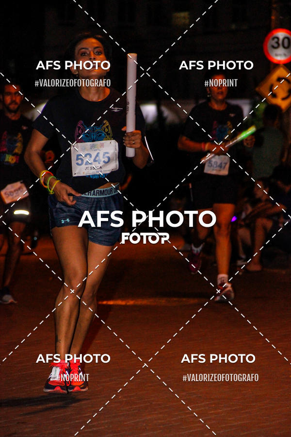 Acquista le foto dell'eventoNeon Night Run 2019 - Belo Horizonte in Fotop