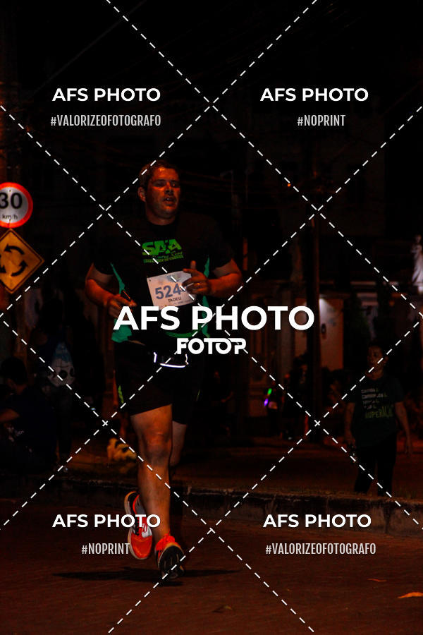 Acquista le foto dell'eventoNeon Night Run 2019 - Belo Horizonte in Fotop