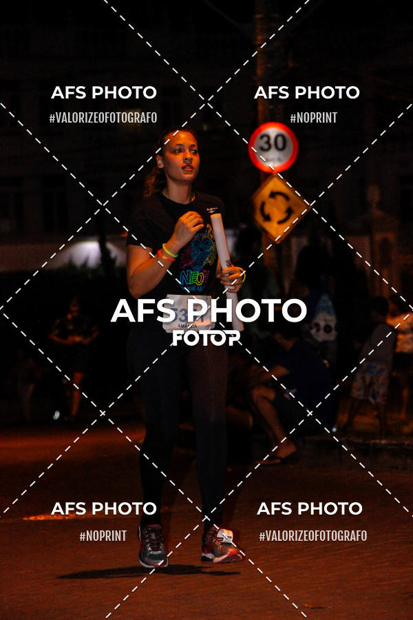 Achetez vos photos de l'vnementNeon Night Run 2019 - Belo Horizonte sur Fotop