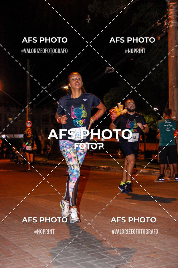Compra tus fotos del eventoNeon Night Run 2019 - Belo Horizonte En Fotop