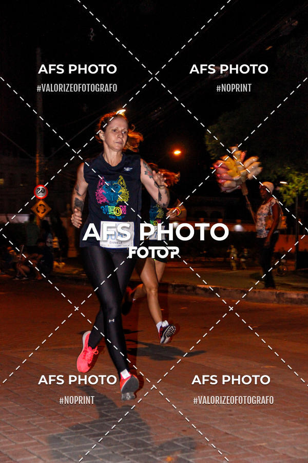 Compra tus fotos del eventoNeon Night Run 2019 - Belo Horizonte En Fotop