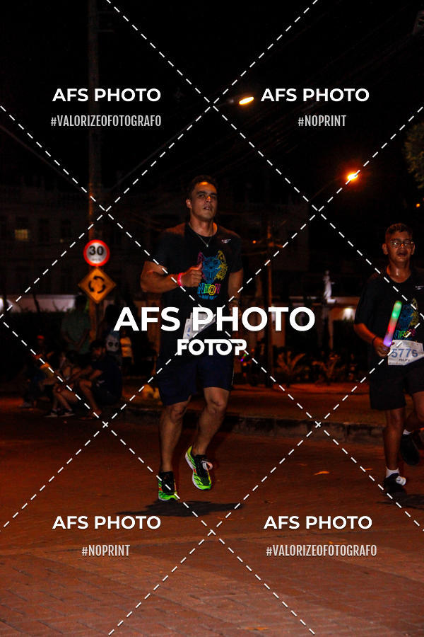 Compra tus fotos del eventoNeon Night Run 2019 - Belo Horizonte En Fotop