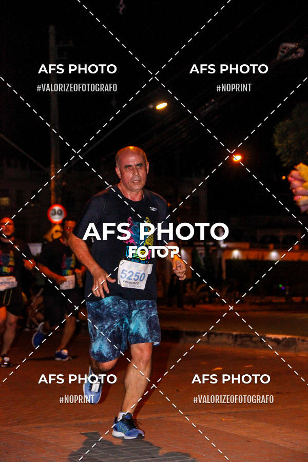 Compra tus fotos del eventoNeon Night Run 2019 - Belo Horizonte En Fotop