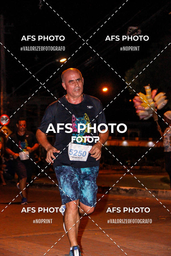 Compra tus fotos del eventoNeon Night Run 2019 - Belo Horizonte En Fotop