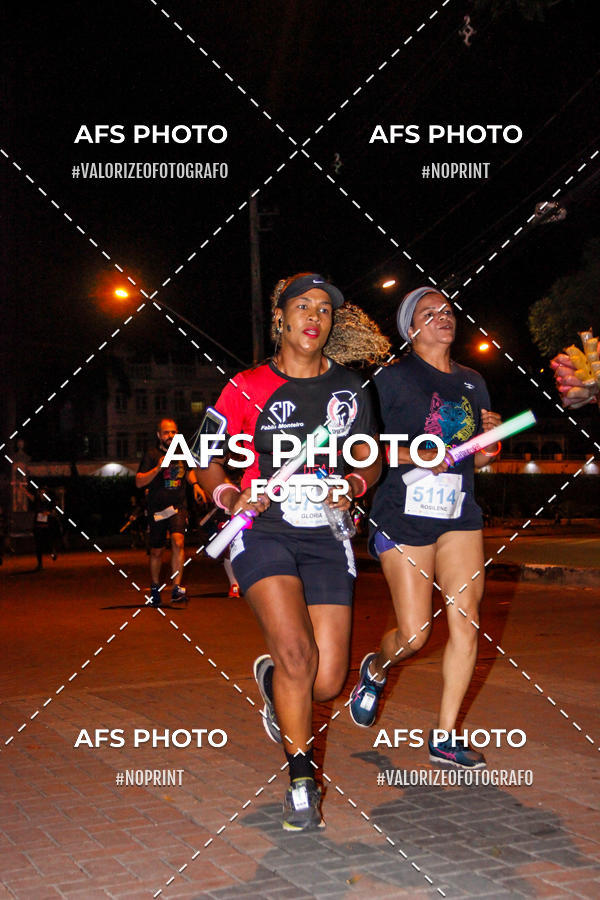 Compra tus fotos del eventoNeon Night Run 2019 - Belo Horizonte En Fotop