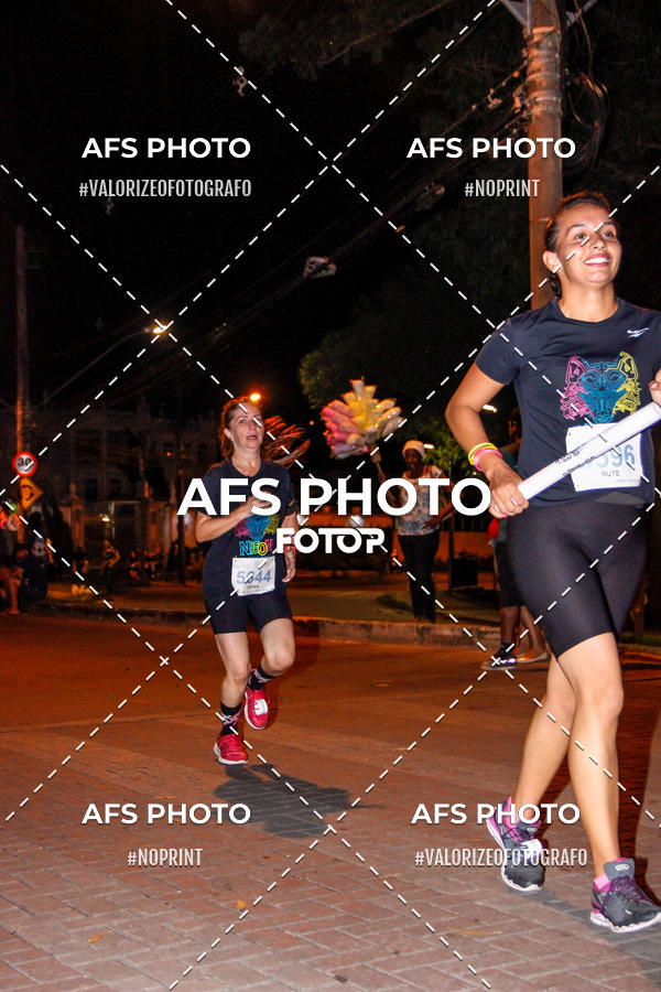 Compra tus fotos del eventoNeon Night Run 2019 - Belo Horizonte En Fotop