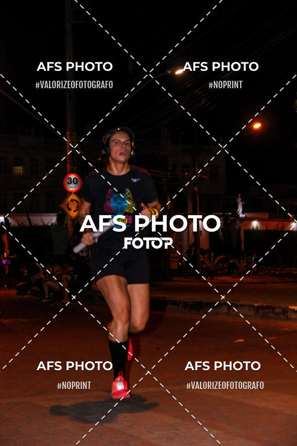 Buy your photos of the eventNeon Night Run 2019 - Belo Horizonte on Fotop