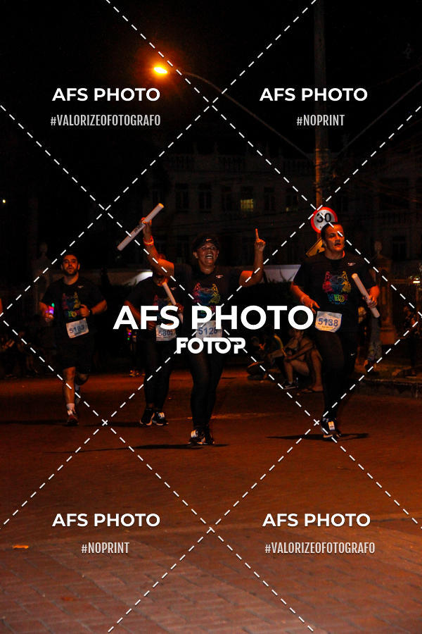 Buy your photos of the eventNeon Night Run 2019 - Belo Horizonte on Fotop