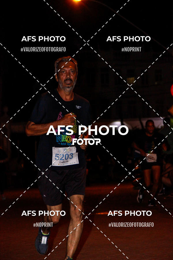 Buy your photos of the eventNeon Night Run 2019 - Belo Horizonte on Fotop