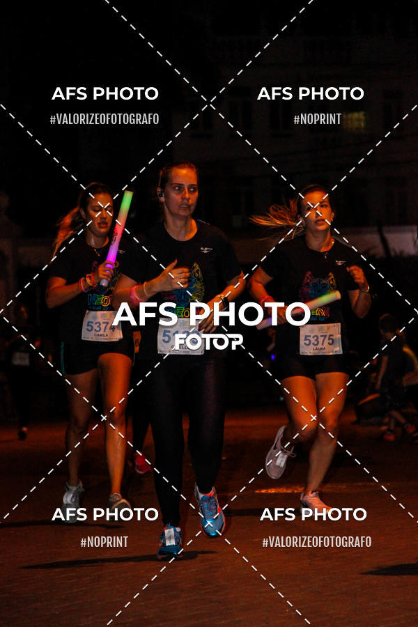 Buy your photos of the eventNeon Night Run 2019 - Belo Horizonte on Fotop