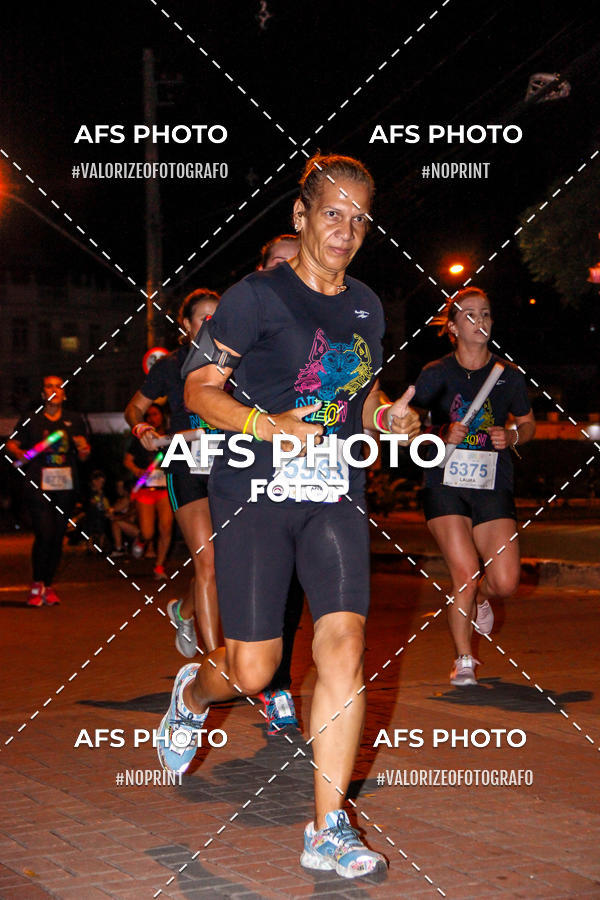 Buy your photos of the eventNeon Night Run 2019 - Belo Horizonte on Fotop