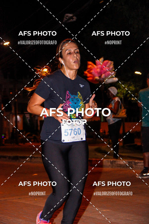 Buy your photos of the eventNeon Night Run 2019 - Belo Horizonte on Fotop