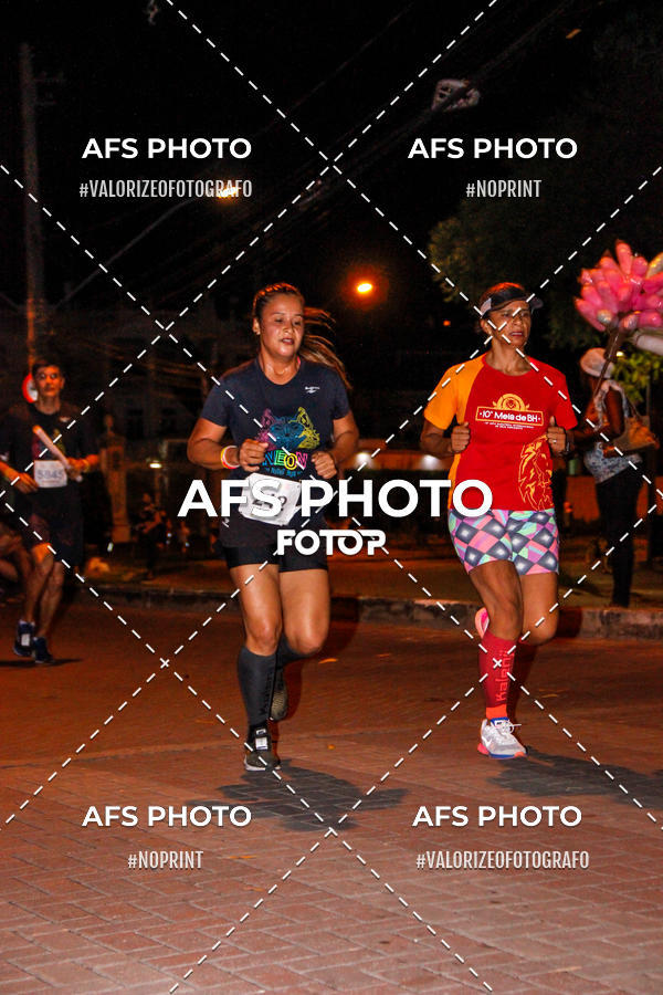 Buy your photos of the eventNeon Night Run 2019 - Belo Horizonte on Fotop