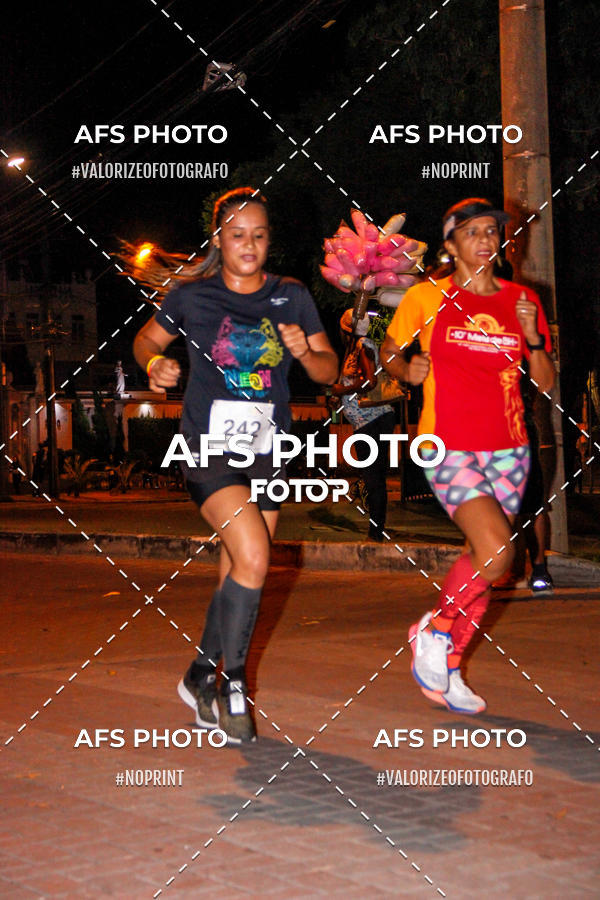 Buy your photos of the eventNeon Night Run 2019 - Belo Horizonte on Fotop