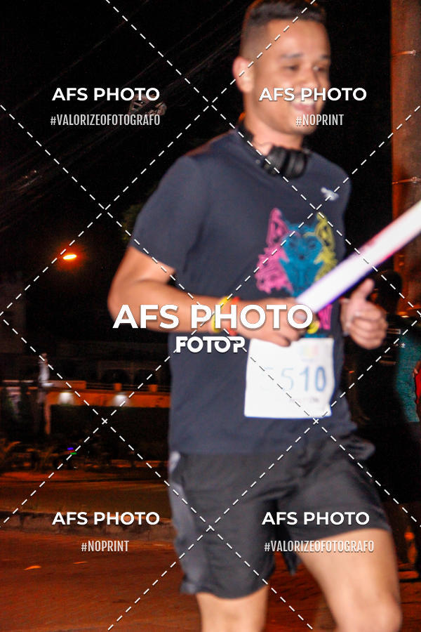 Buy your photos of the eventNeon Night Run 2019 - Belo Horizonte on Fotop
